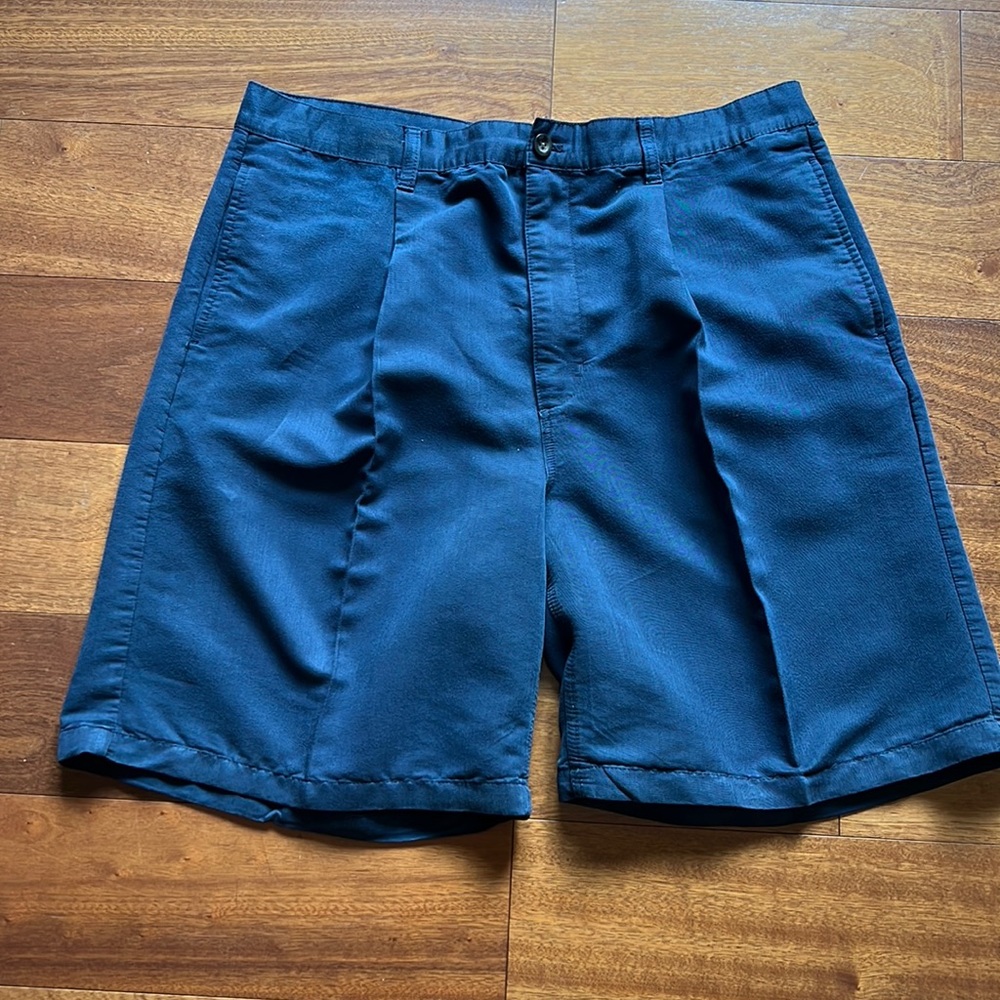 Chaps Golf Men’s Shorts